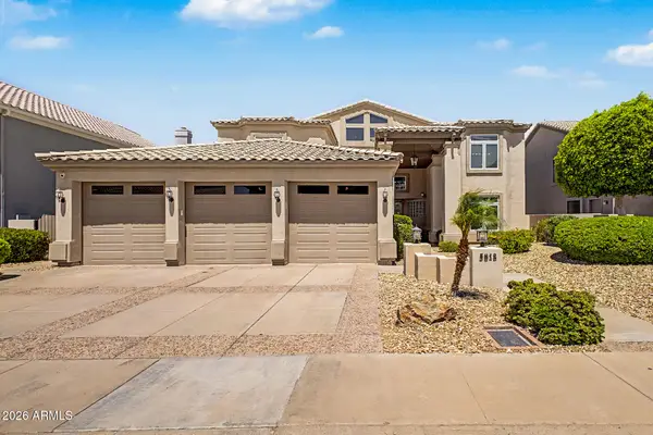 5812 W Del Lago Circle, Glendale, AZ 85308