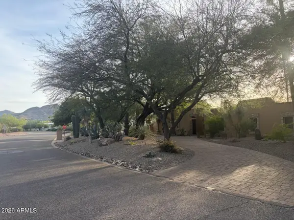 9302 N Ironwood Drive, Paradise Valley, AZ 85253