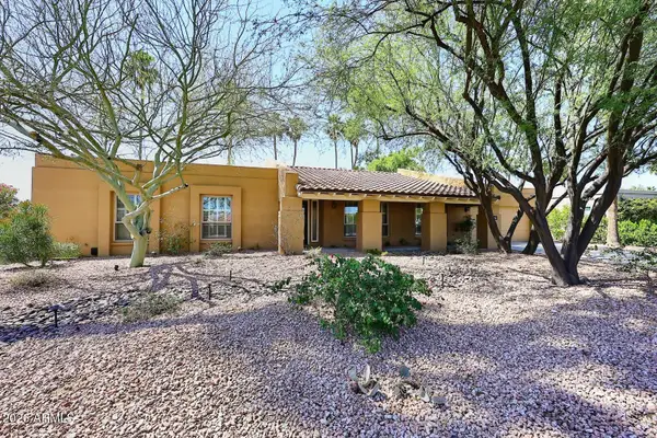 8113 E Del Caverna Drive, Scottsdale, AZ 85258