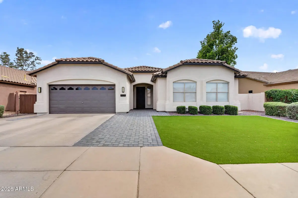 905 W Beechnut Drive, Chandler, AZ 85248 - #1