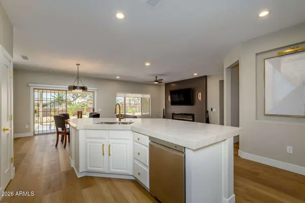 16259 W Desert Winds Drive, Surprise, AZ 85374