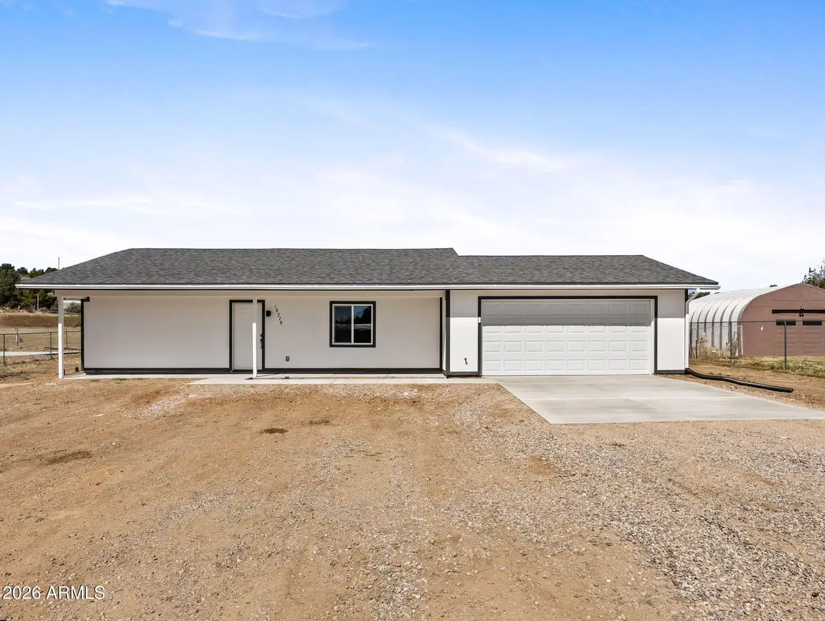 18278 S Frontier Road, Peeples Valley, AZ 86332 - #1