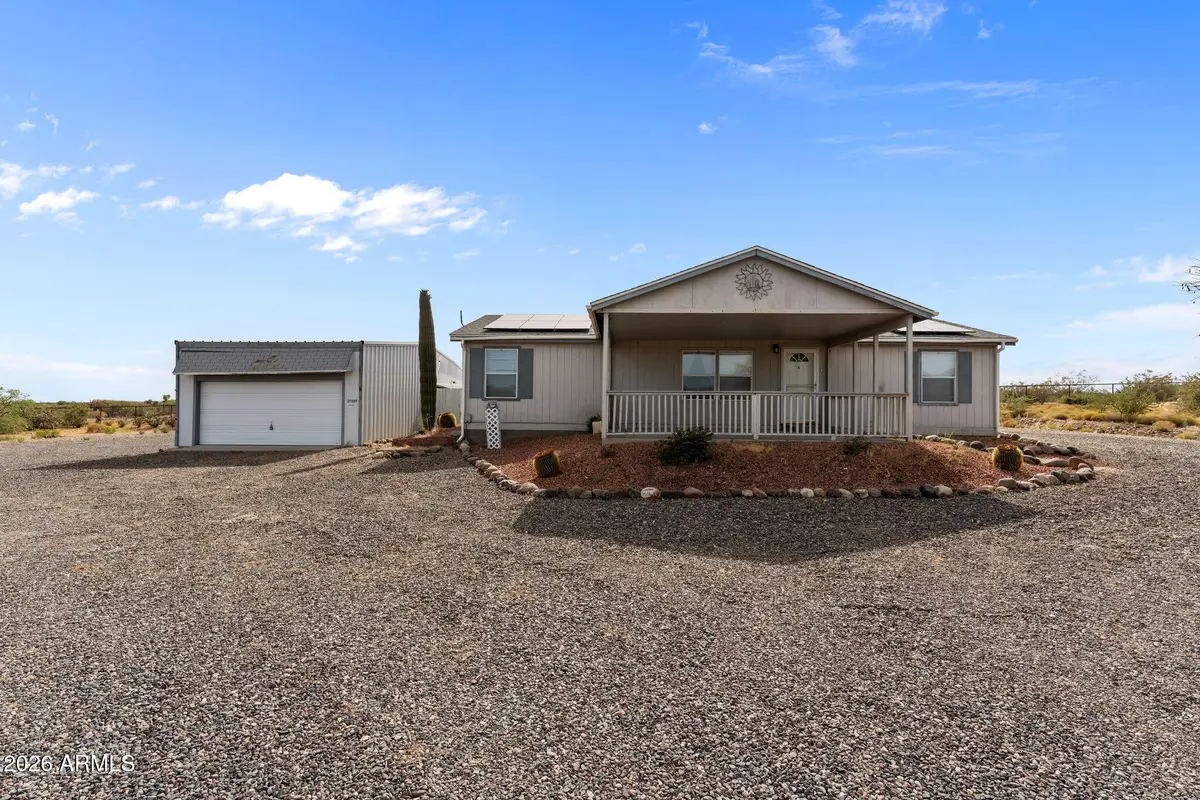 27650 S Clydesdale Avenue, Congress, AZ 85332 - #1