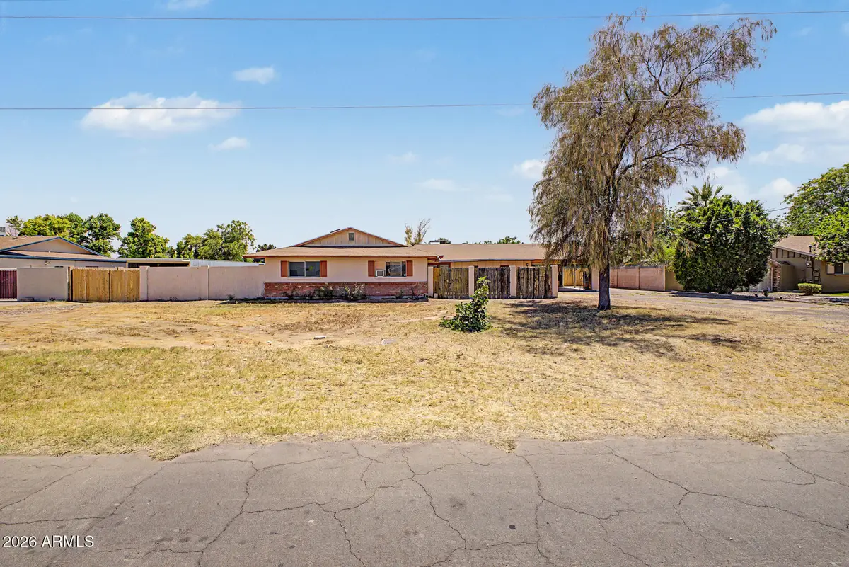 4611 W Monte Cristo Avenue, Glendale, AZ 85306 - #1