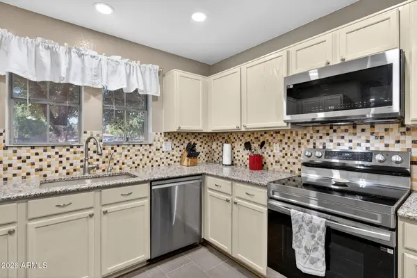 3048 E Michelle Way, Gilbert, AZ 85234