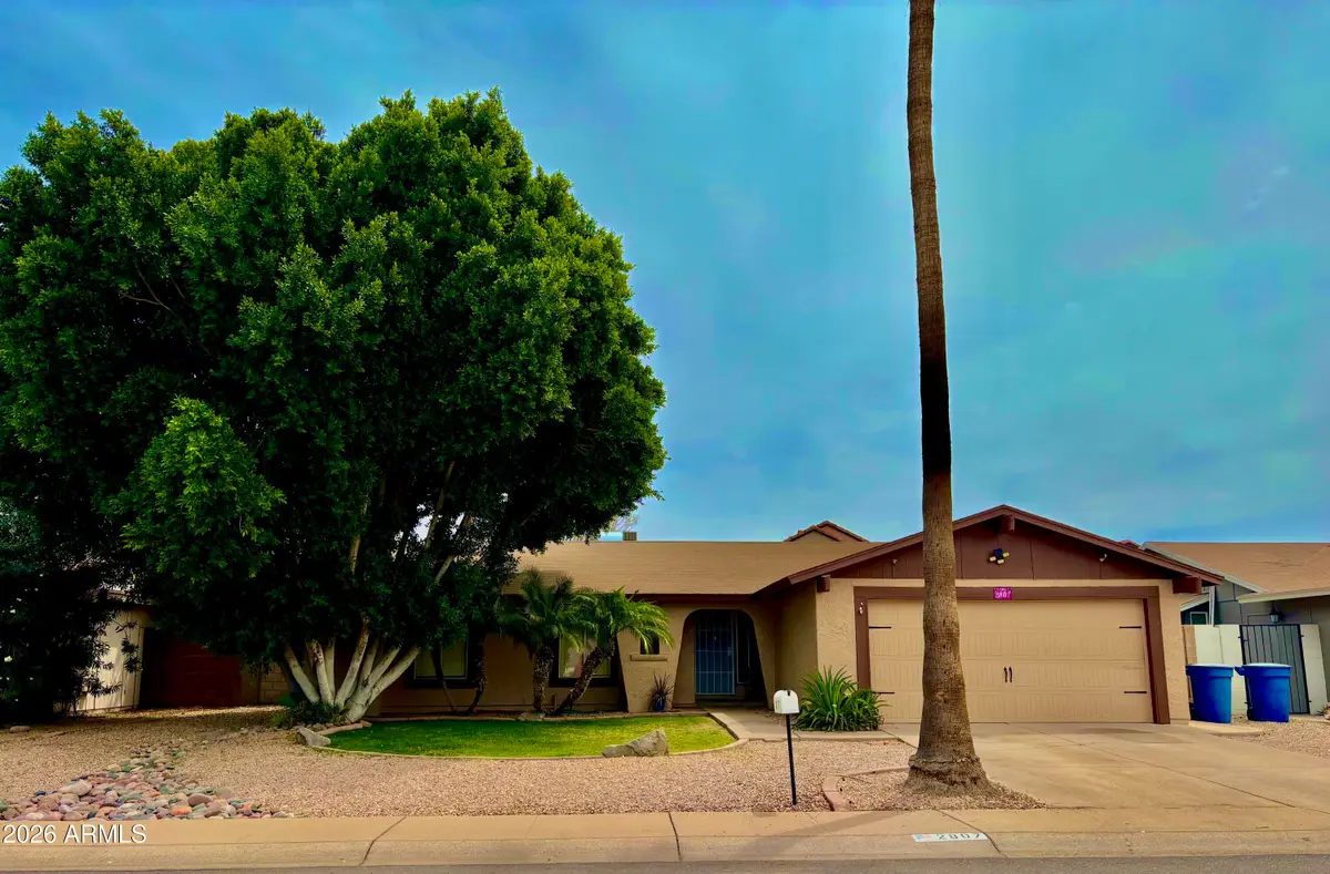 2807 N Dakota Street, Chandler, AZ 85225 - #1