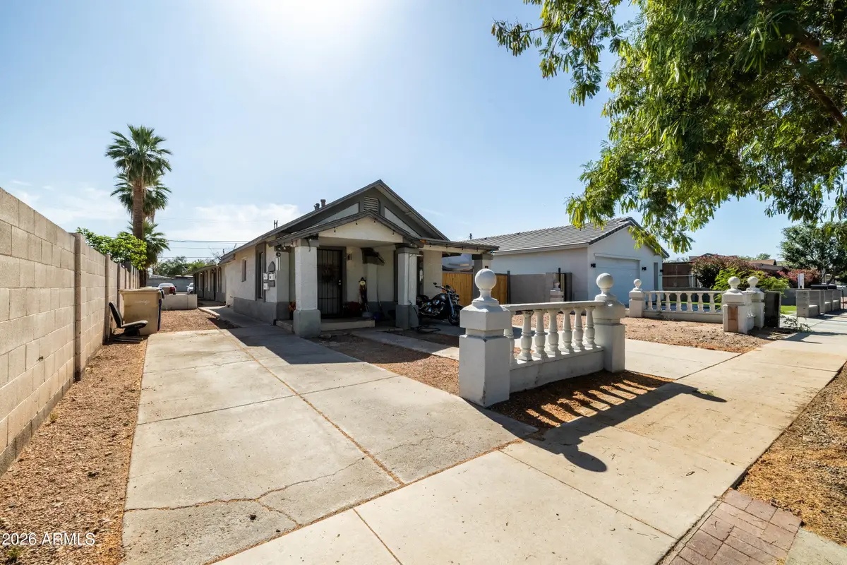 6739 N 61st Avenue, Glendale, AZ 85301 - #1