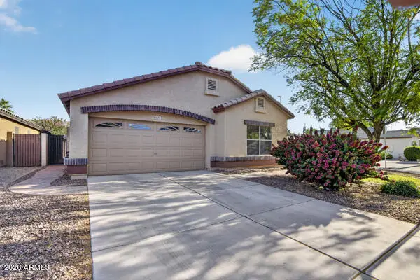 1827 E Carla Vista Drive, Gilbert, AZ 85295