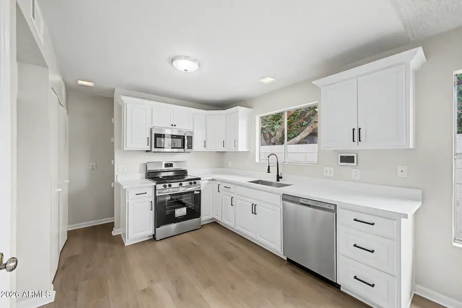 906 E Escuda Drive, Phoenix, AZ 85024 - #2