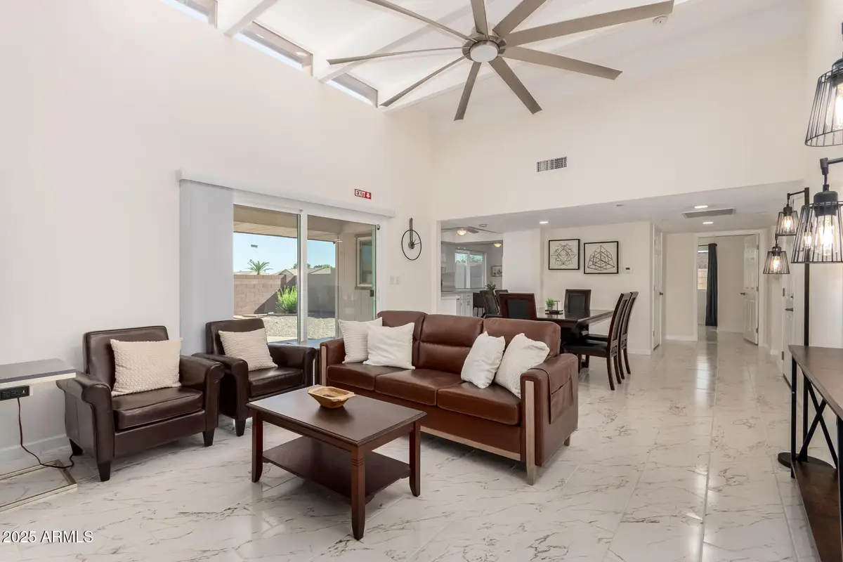 10441 W Twin Oaks Drive, Sun City, AZ 85351 - #1
