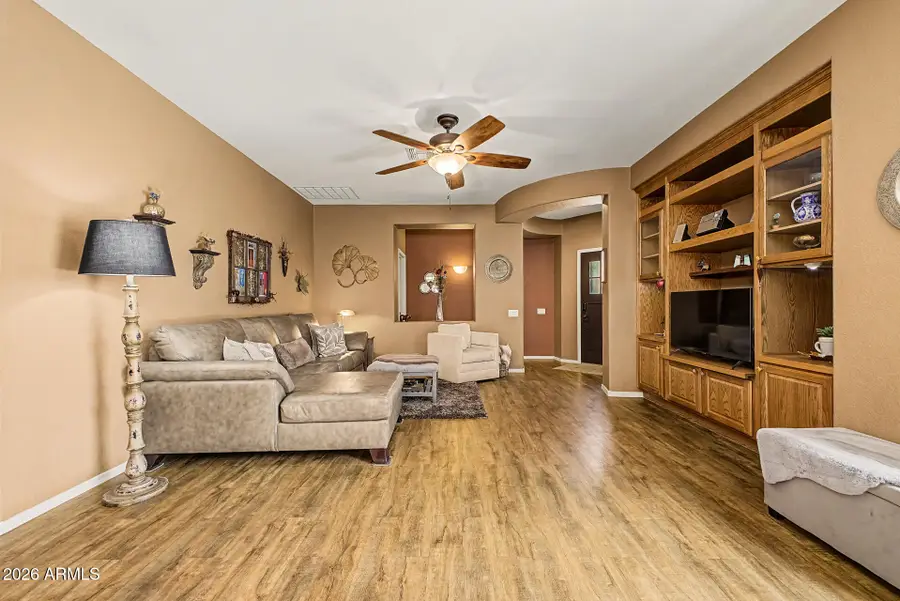 923 E Waterview Place, Chandler, AZ 85249 - #2