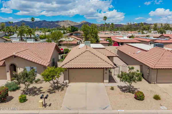 11624 S Papago Circle, Phoenix, AZ 85044
