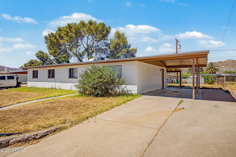 413 W Essex Road, Kearny, AZ 85137 - #2