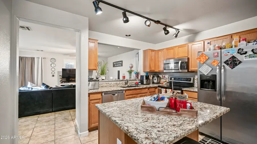 1462 W 19th Avenue, Apache Junction, AZ 85120 - #2