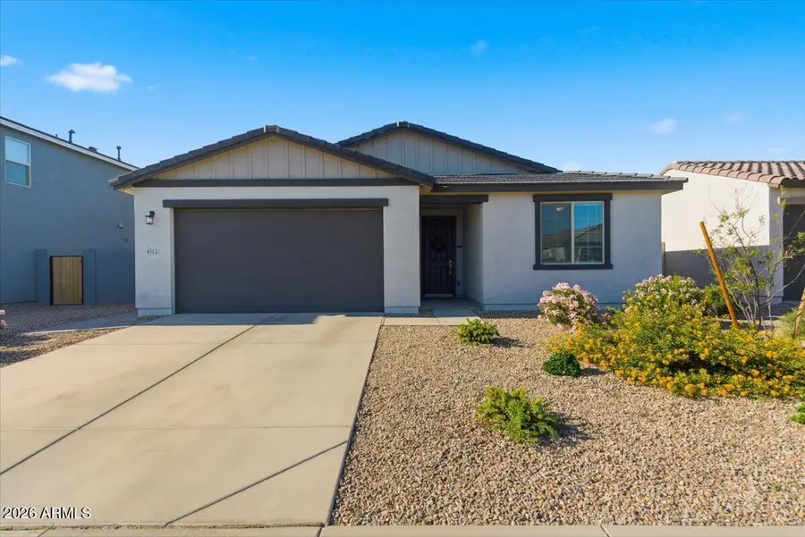 4312 E Bradford Avenue, San Tan Valley, AZ 85143 - #2