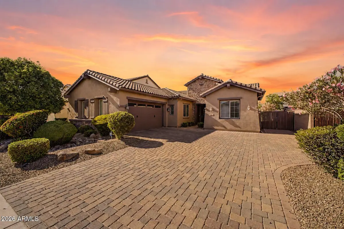 582 W Zion Place, Chandler, AZ 85248 - #1