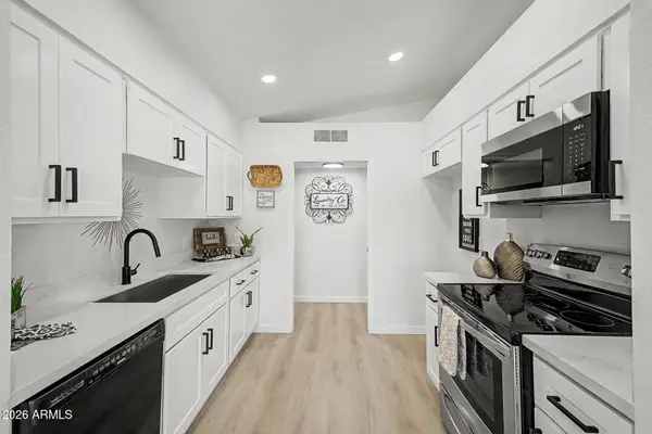 3660 W Bluefield Avenue, Glendale, AZ 85308