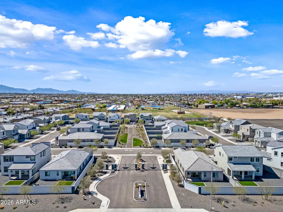 2331 E Levi Drive, Phoenix, AZ 85040 - #2