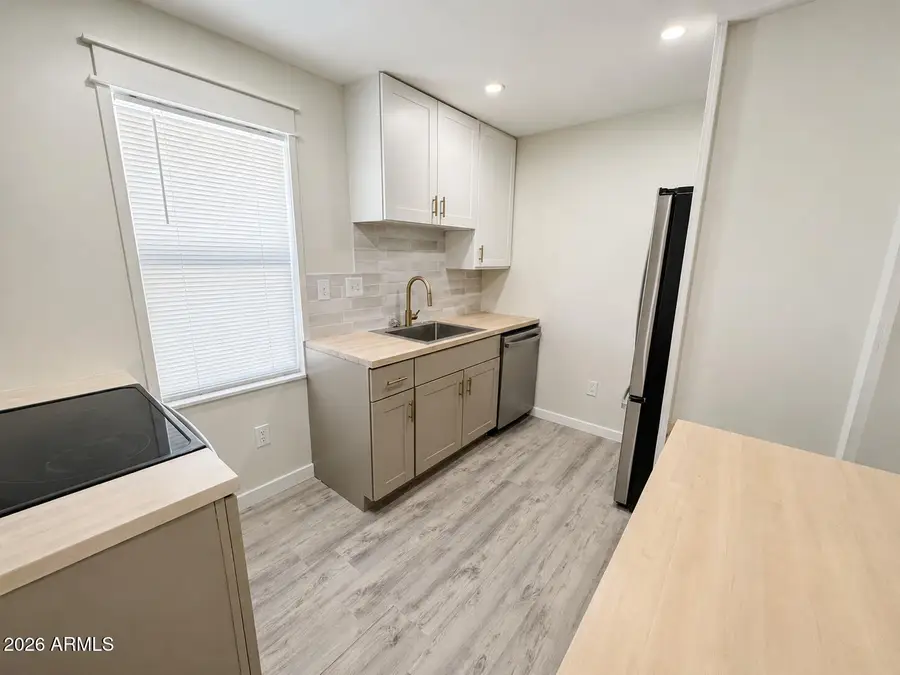 199 W Santee Street, Globe, AZ 85501 - #2