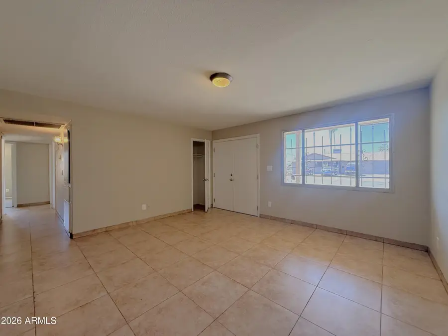 5902 W Highland Avenue, Phoenix, AZ 85033 - #3
