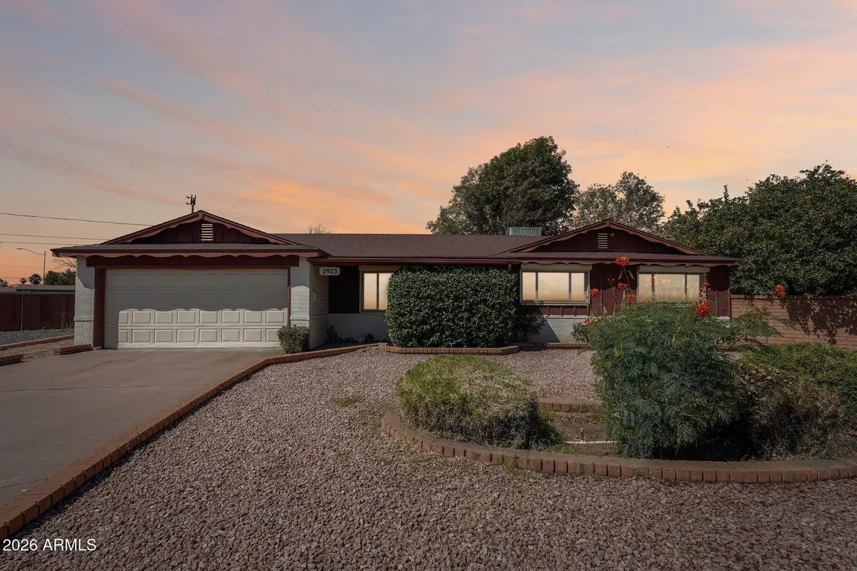 2923 W Windrose Drive, Phoenix, AZ 85029 - #1