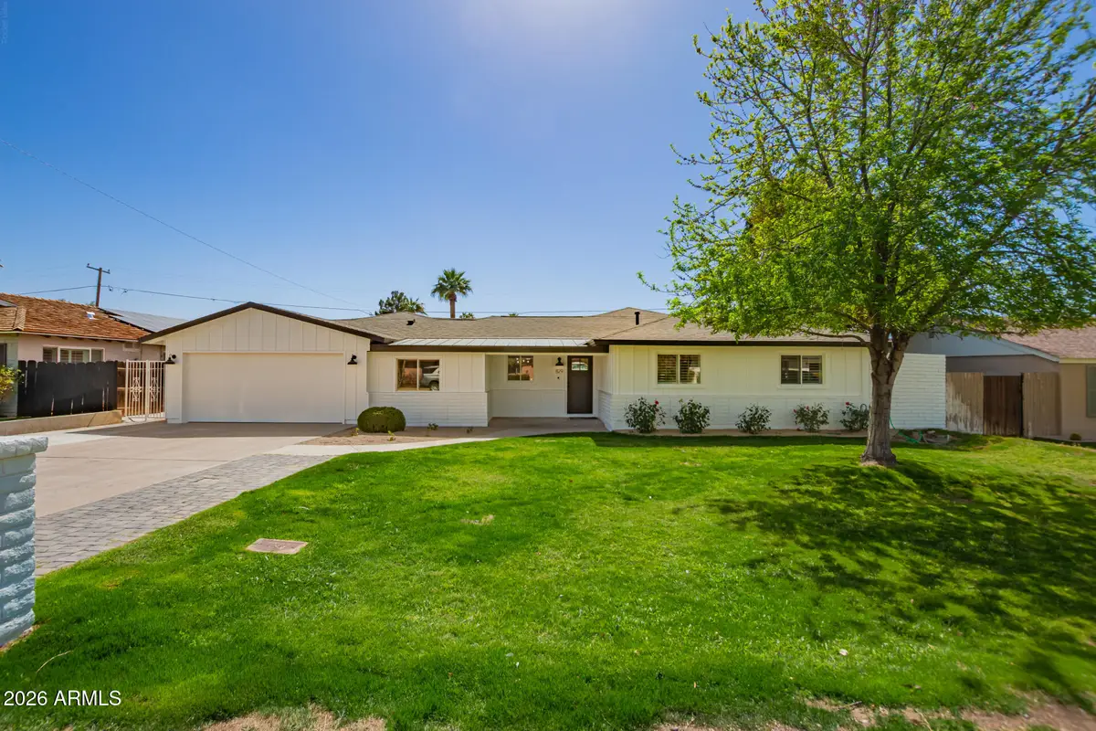 829 E Desert Park Lane, Phoenix, AZ 85020 - #1