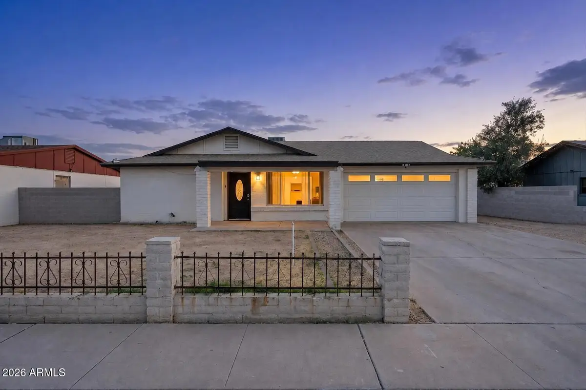 6907 W Montebello Avenue, Glendale, AZ 85303 - #1