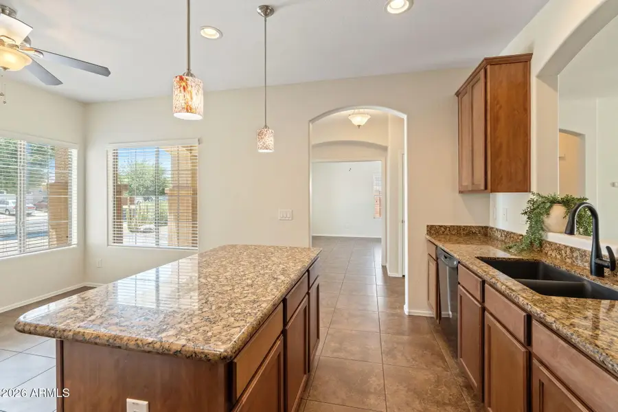 2924 E Coconino Drive, Gilbert, AZ 85298 - #3