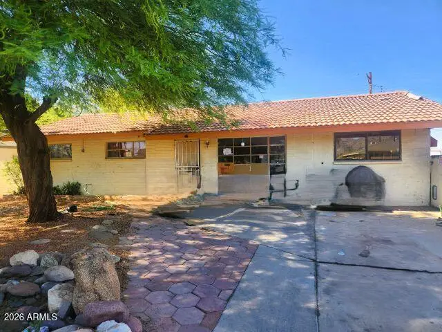 718 E Carter Road E, Phoenix, AZ 85042 - #1