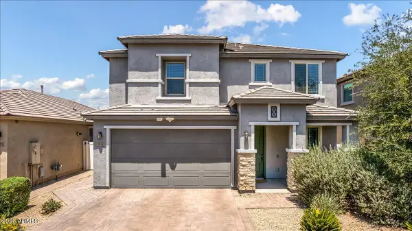 2436 E Saint Catherine Avenue, Phoenix, AZ 85042