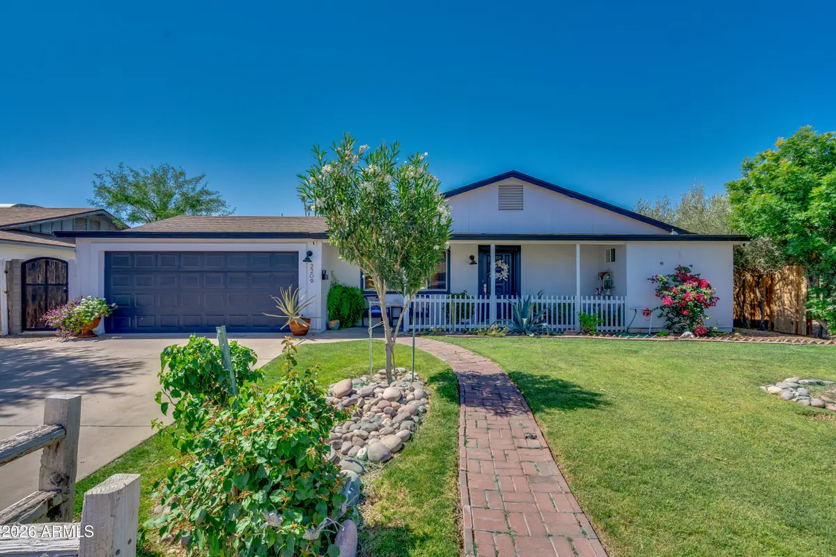 2209 W Edgewood Avenue, Mesa, AZ 85202 - #1