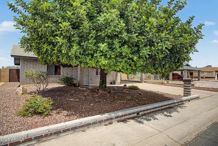 2950 W Villa Theresa Drive, Phoenix, AZ 85053 - #2