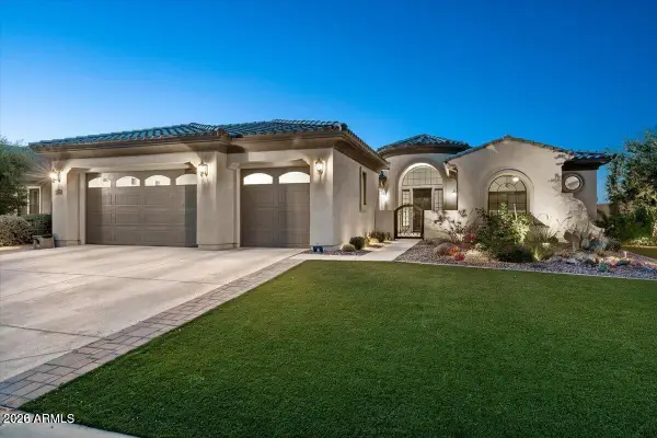 2538 E Ravenswood Drive, Gilbert, AZ 85298