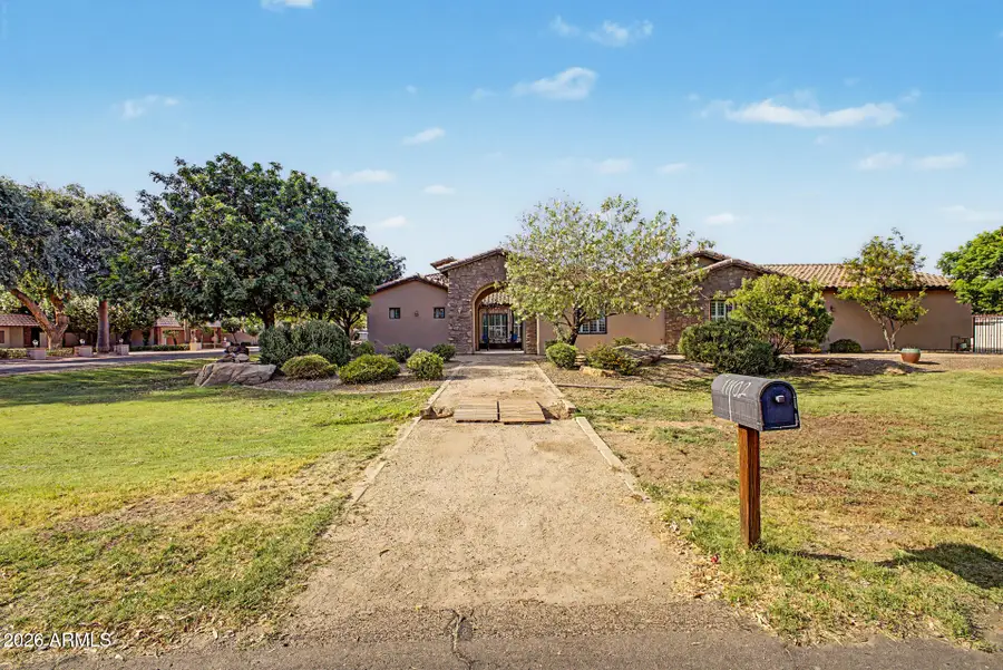 11102 E Victoria Street, Chandler, AZ 85248 - #2