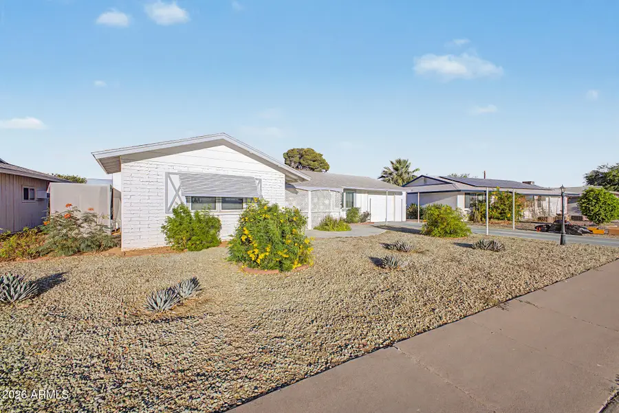11241 N 111th Avenue, Sun City, AZ 85351 - #2