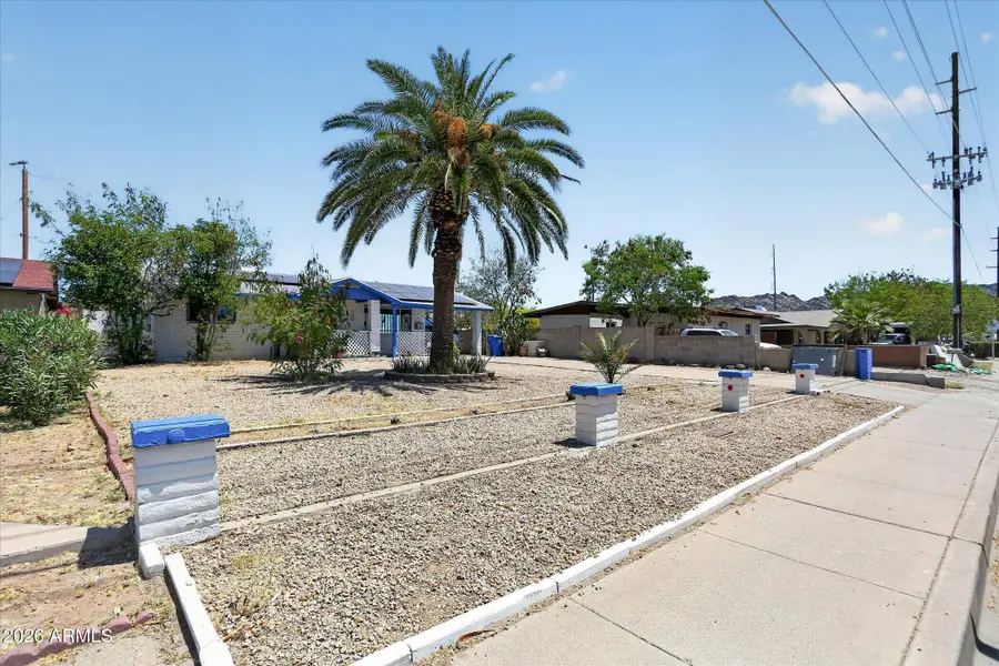 806 E Mountain View Road, Phoenix, AZ 85020 - #2