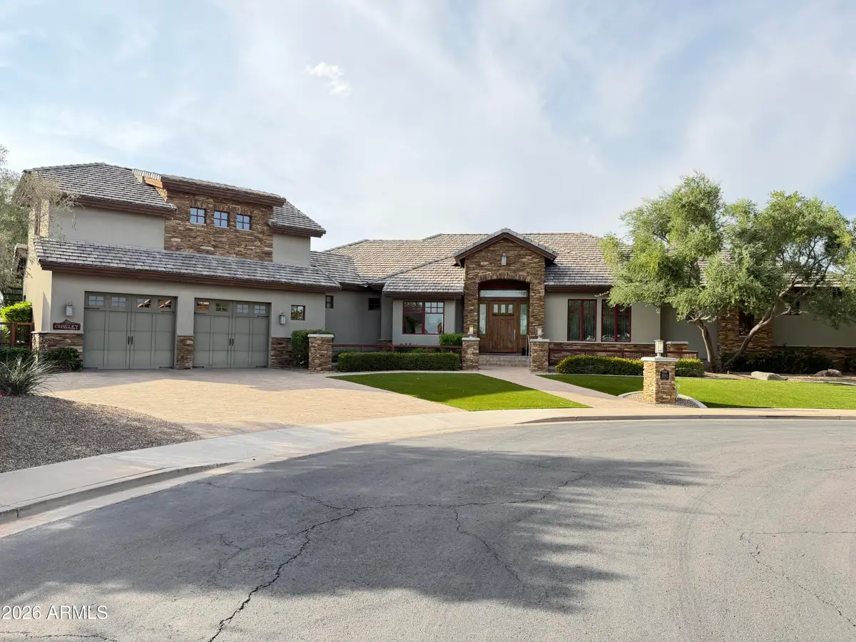 2840 N Whiting Circle, Mesa, AZ 85213 - #1