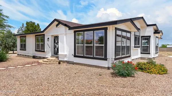 7029 S Elmer Loop, Hereford, AZ 85615