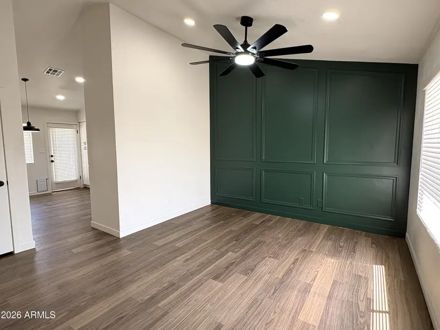 5725 N 68th Avenue, Glendale, AZ 85303 - #3