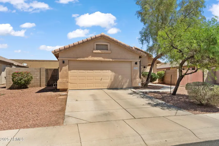22942 W Cantilever Street, Buckeye, AZ 85326 - #2
