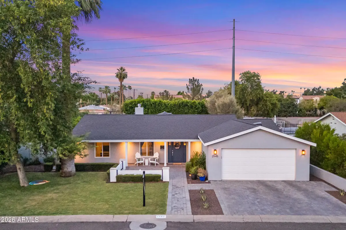 2945 N 47th Place, Phoenix, AZ 85018 - #1