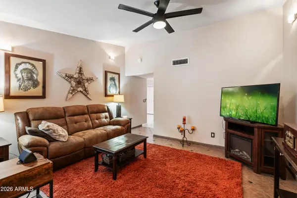 421 E Behrend Drive, Phoenix, AZ 85024