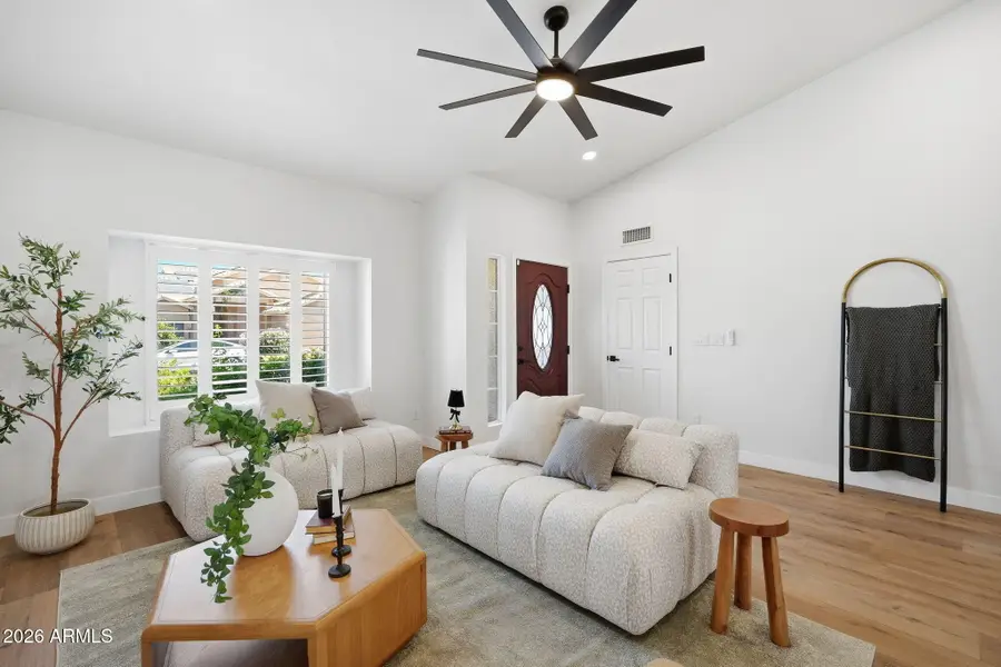 519 W Comstock Drive, Gilbert, AZ 85233 - #2