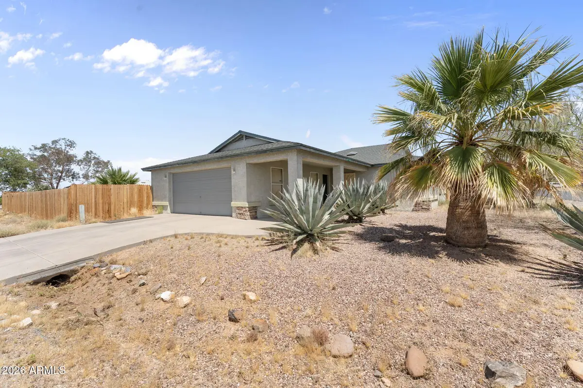 27144 S Bennett Way, Congress, AZ 85332 - #1
