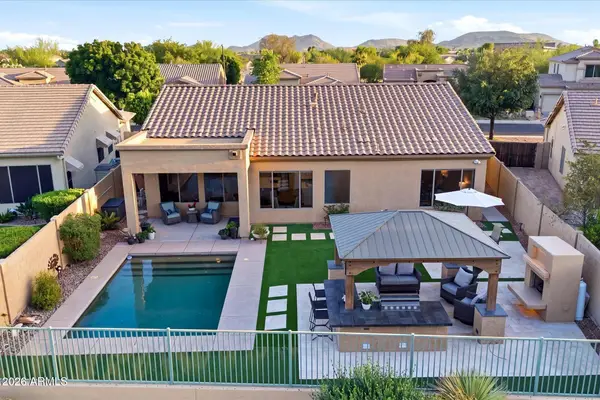 25627 N Hackberry Drive, Phoenix, AZ 85083