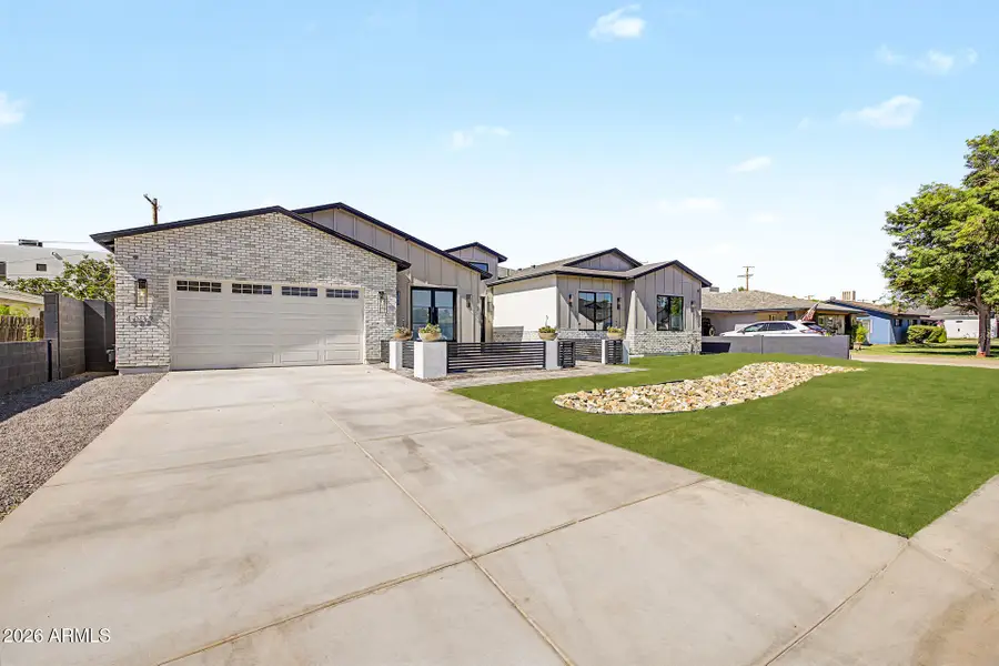4032 E Earll Drive, Phoenix, AZ 85018 - #3