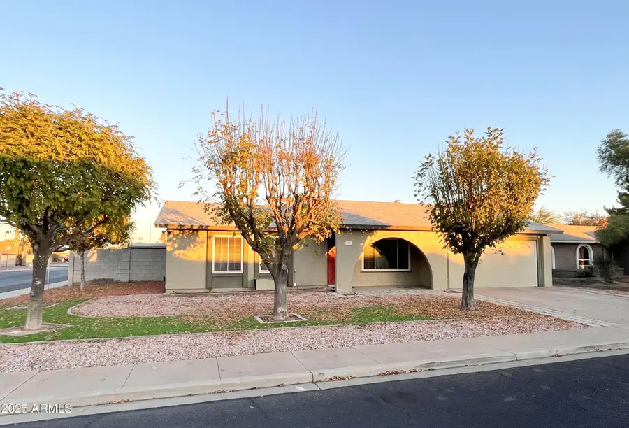 3033 S Longmore --, Mesa, AZ 85202 - #2
