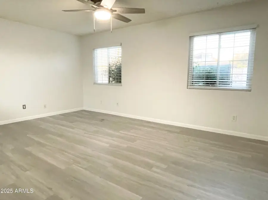 3033 S Longmore --, Mesa, AZ 85202 - #3