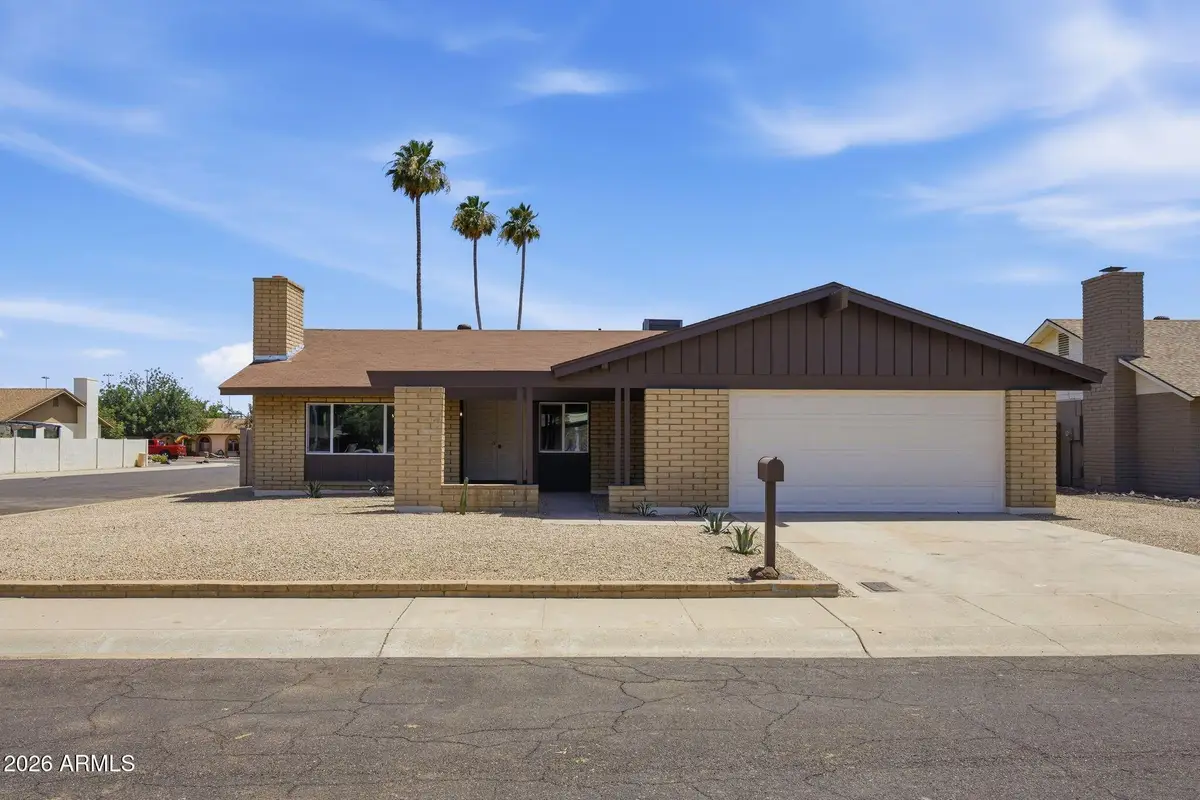 4605 W Echo Lane, Glendale, AZ 85302 - #1