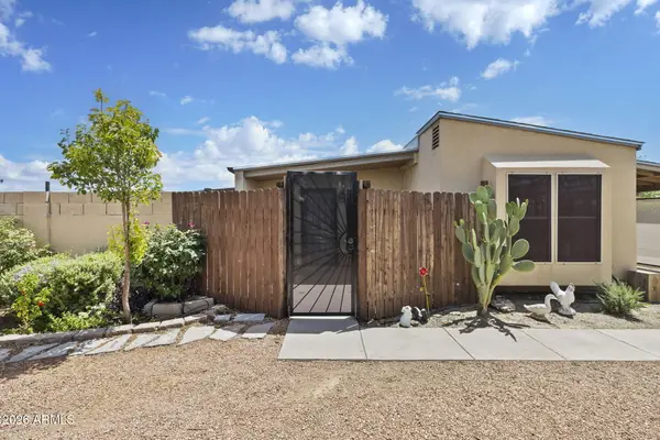 3825 W Rose Garden Lane, Glendale, AZ 85308